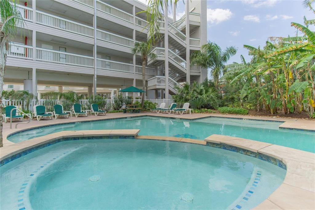 Sun Splashed Condo! Steps To Beach And 2 Pools Galveston Island 外观 照片